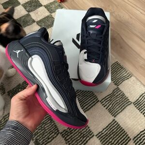 Jordan Luka 4 Low black pink trainer sneakers. Size US 9 #sneakers #basketball